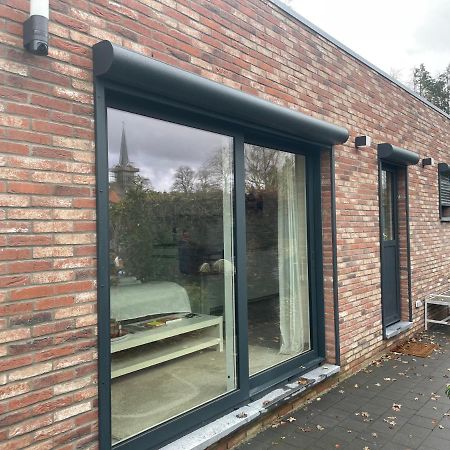Prachtig Guesthouse Met Gratis Parkeren Maasmechelen Exterior foto